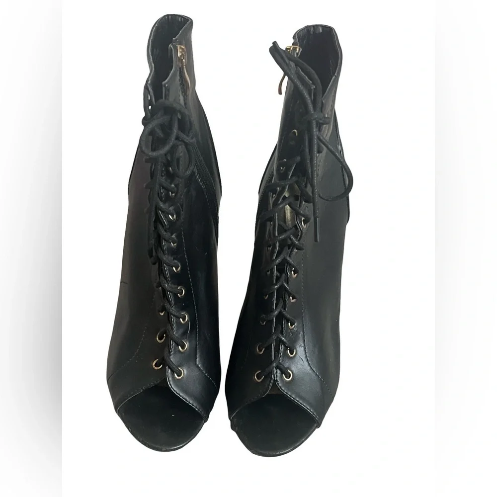 Hot Tomato Women’s Black Lace-Up Side Zipper Peep Toe Boots. Size: 9.5M - Picture 2 of 8